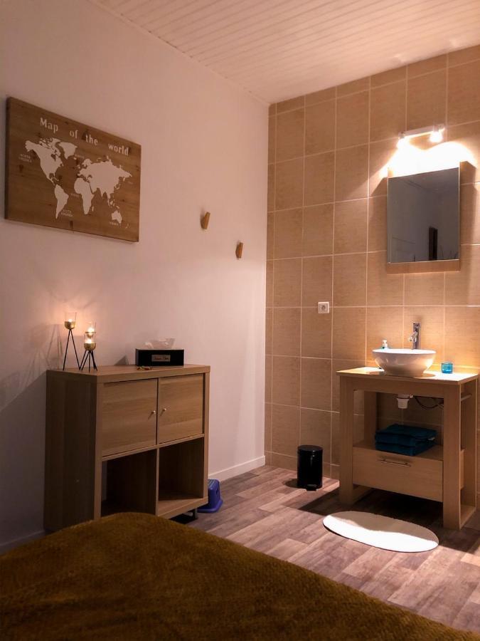 Chambre Double Avec Salle De Bain Privative Cognac Exterior photo